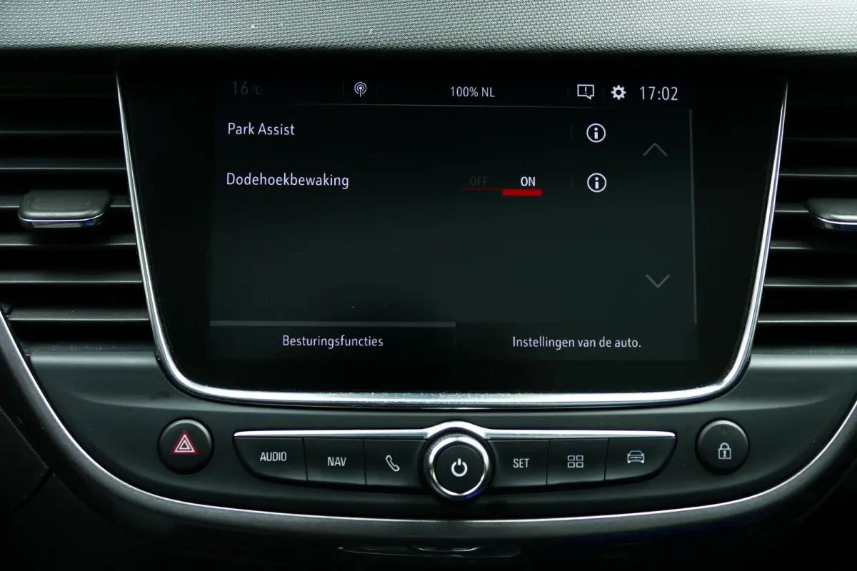 1.2 TURBO 110PK INNOVATION AUTOMAAT / CAMERA / PANO.DAK / TREKHAAK / KEYLESS / 17"LMV / AGR / NAVI / CLIMA / LED / PDC / BLUETOOTH / CRUISECONTROL / 1E EIGENAAR / SCHITTERENDE STAAT !!