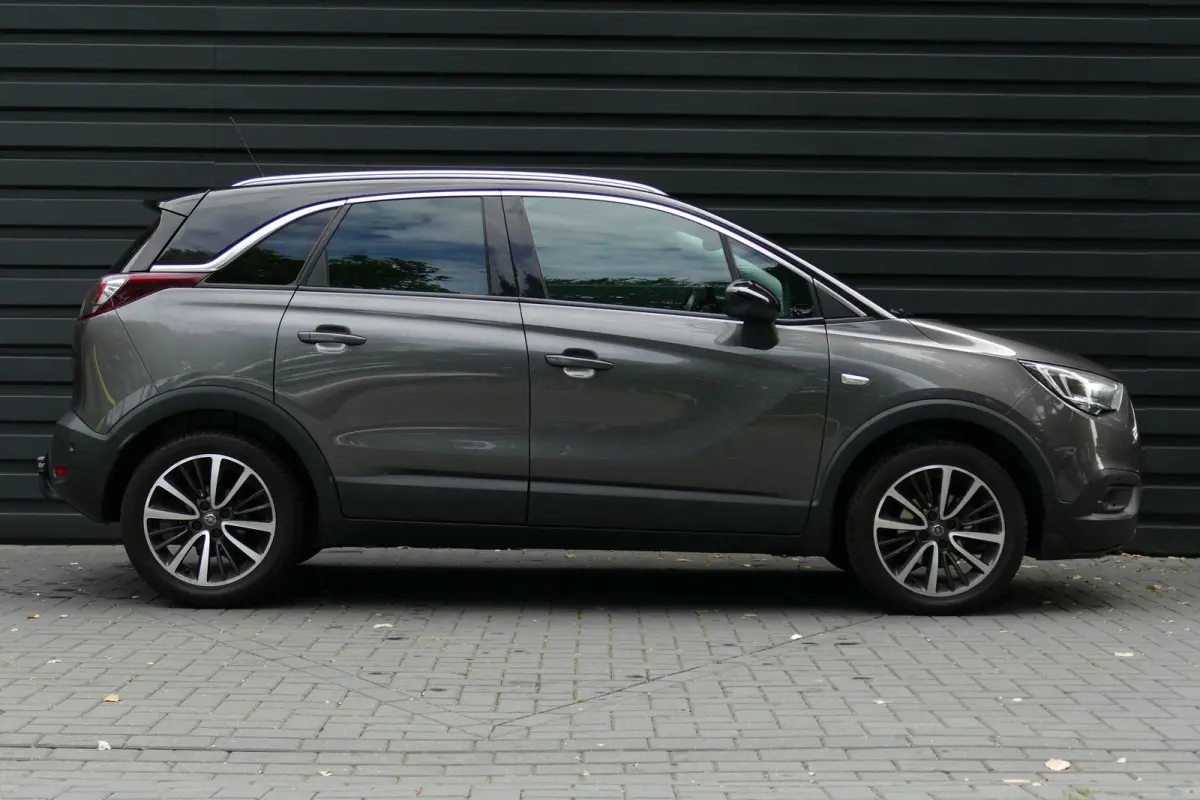1.2 TURBO 110PK INNOVATION AUTOMAAT / CAMERA / PANO.DAK / TREKHAAK / KEYLESS / 17"LMV / AGR / NAVI / CLIMA / LED / PDC / BLUETOOTH / CRUISECONTROL / 1E EIGENAAR / SCHITTERENDE STAAT !!