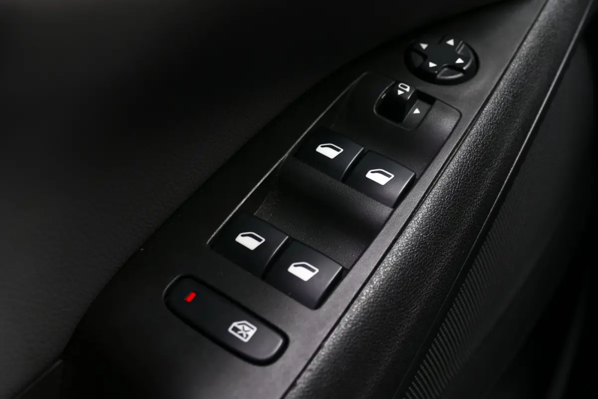 1.2 TURBO 110PK INNOVATION AUTOMAAT / CAMERA / PANO.DAK / TREKHAAK / KEYLESS / 17"LMV / AGR / NAVI / CLIMA / LED / PDC / BLUETOOTH / CRUISECONTROL / 1E EIGENAAR / SCHITTERENDE STAAT !!