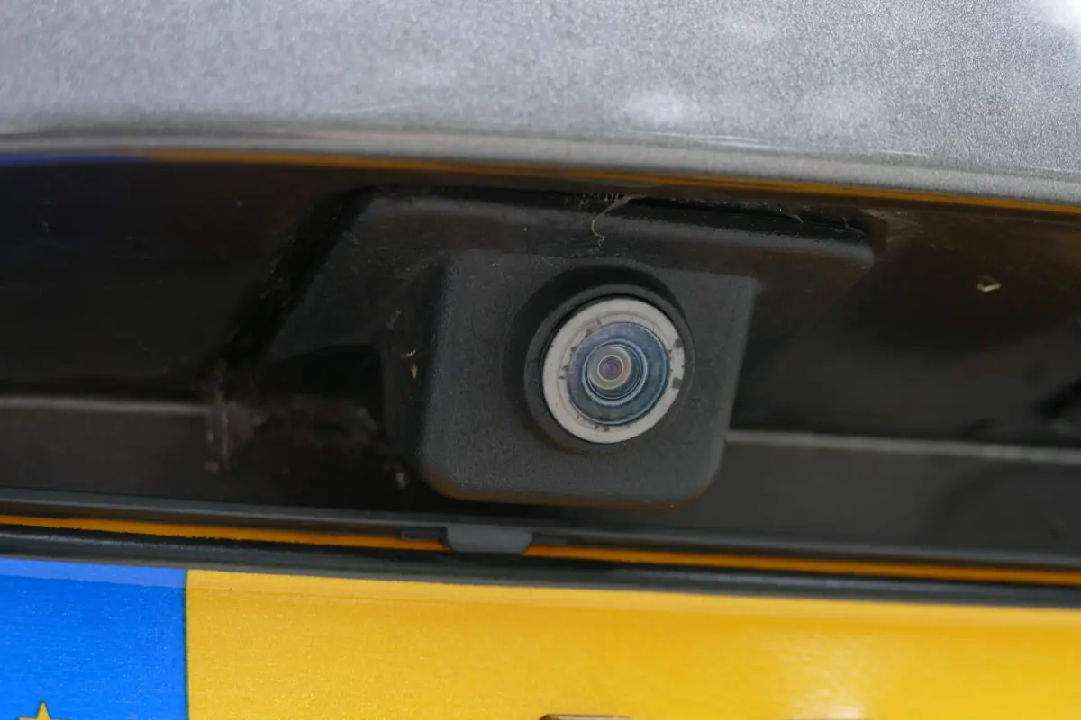 1.2 TURBO 110PK INNOVATION AUTOMAAT / CAMERA / PANO.DAK / TREKHAAK / KEYLESS / 17"LMV / AGR / NAVI / CLIMA / LED / PDC / BLUETOOTH / CRUISECONTROL / 1E EIGENAAR / SCHITTERENDE STAAT !!