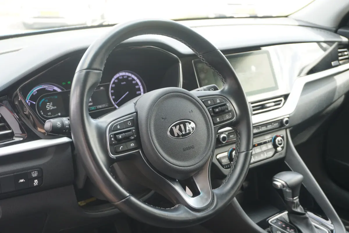 1.6 GDi Hybrid DynamicLine | TREKHAAK | CAMERA | FACELIFT | ADAPT. CRUISE |