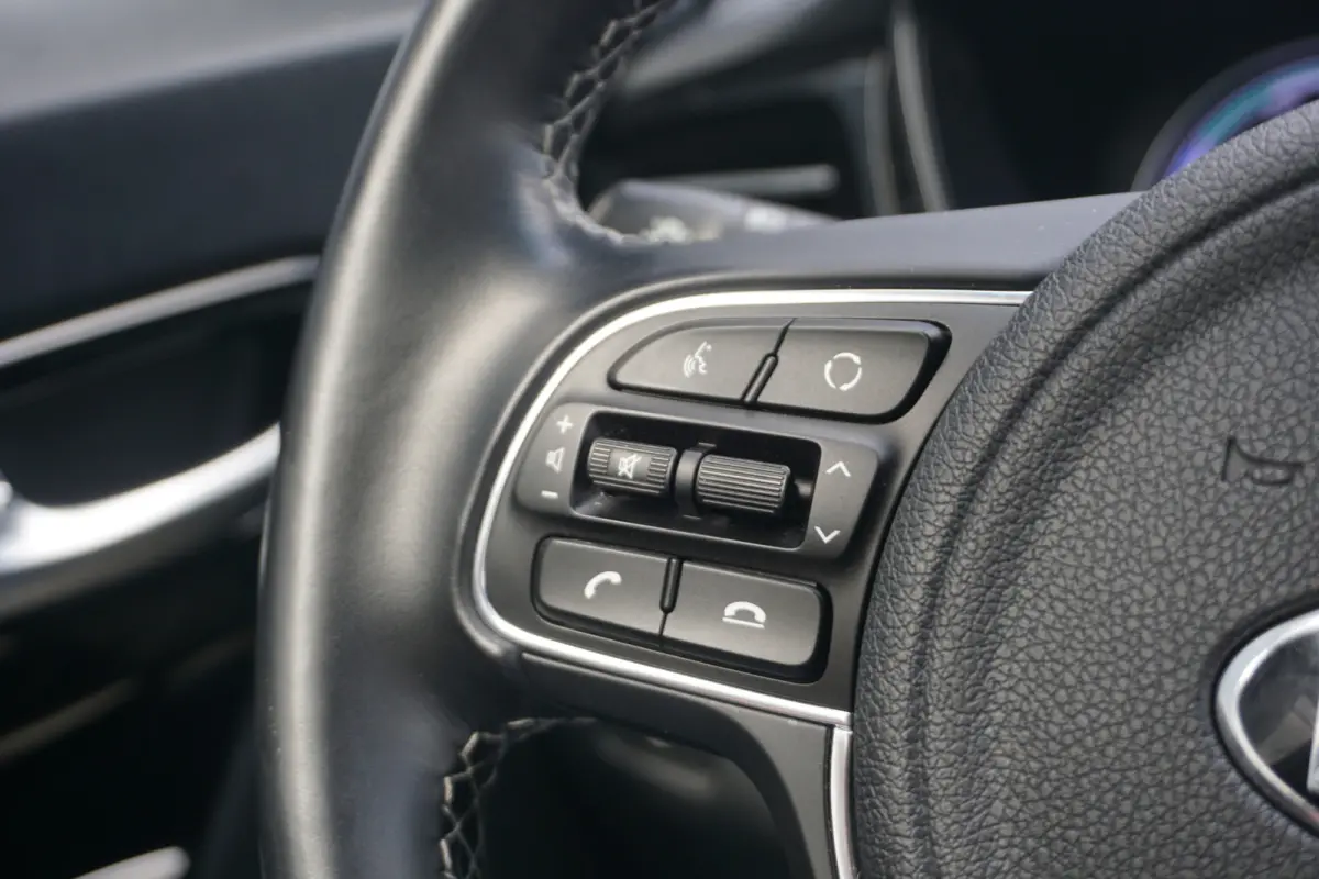 1.6 GDi Hybrid DynamicLine | TREKHAAK | CAMERA | FACELIFT | ADAPT. CRUISE |