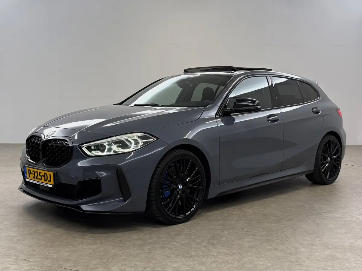 M135i xDrive High Executive M-Sport | Pano | HuD | Alcantara | BMW LED | Virtual | Sfeer | Carplay