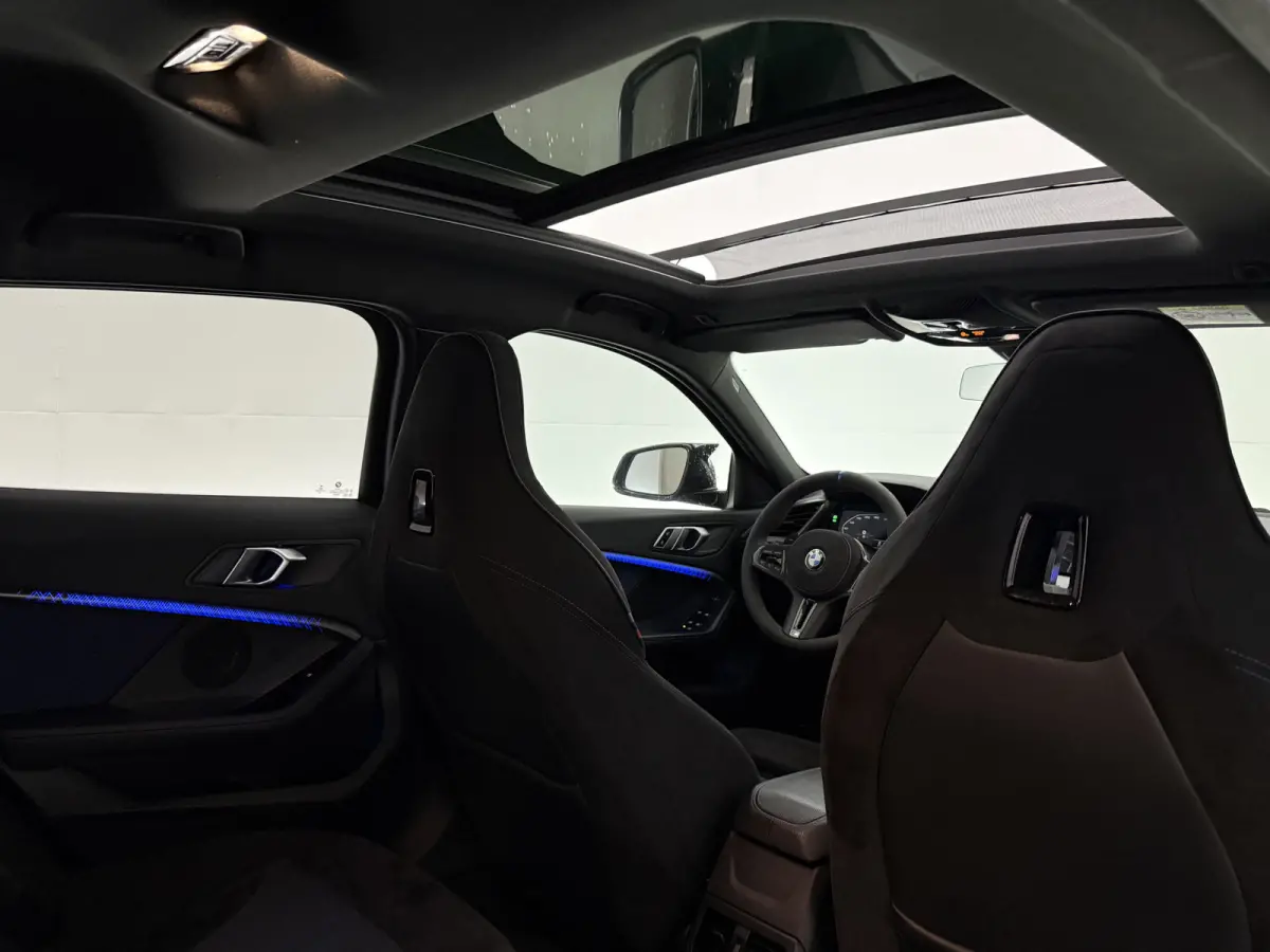 M135i xDrive High Executive M-Sport | Pano | HuD | Alcantara | BMW LED | Virtual | Sfeer | Carplay