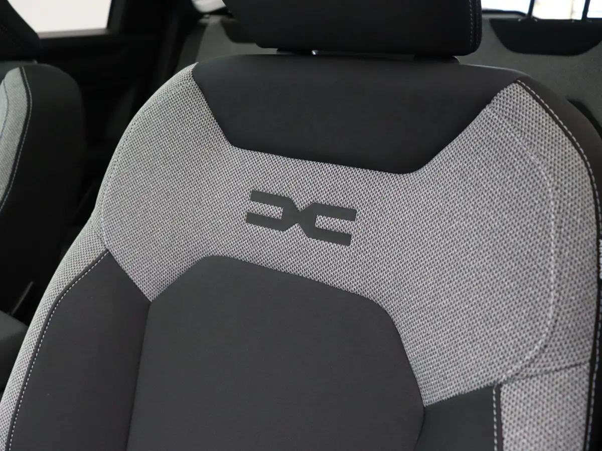Hybrid 155pk Limited Edition | Stoel- en stuurverwarming | Voorruitverwarming | Panoramisch dak |