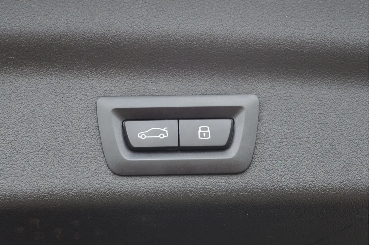 sDrive18i | ORG. NL | DEALERONDERHOUDEN | NIEUW MODEL!