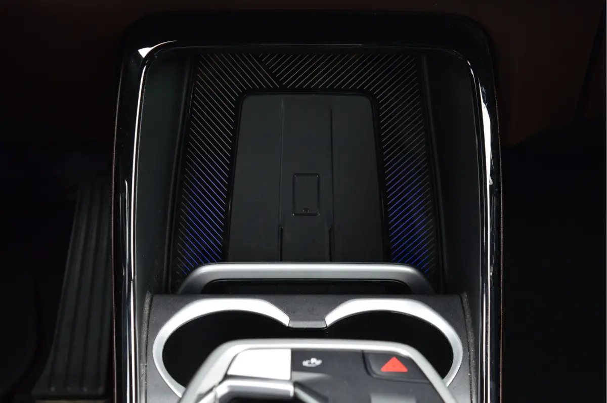 sDrive18i | ORG. NL | DEALERONDERHOUDEN | NIEUW MODEL!