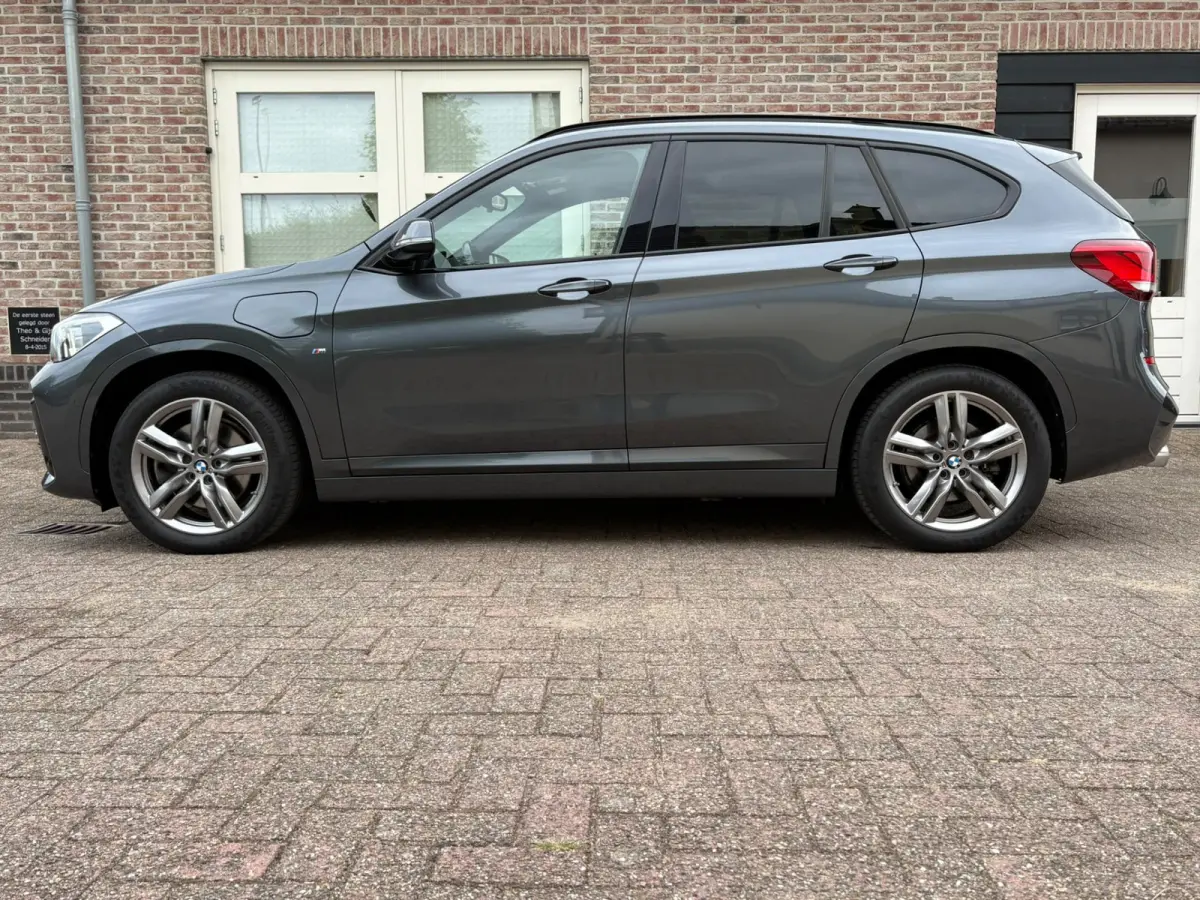 xDrive25e M-Sport Leder Trekhaak Dealer O.H.