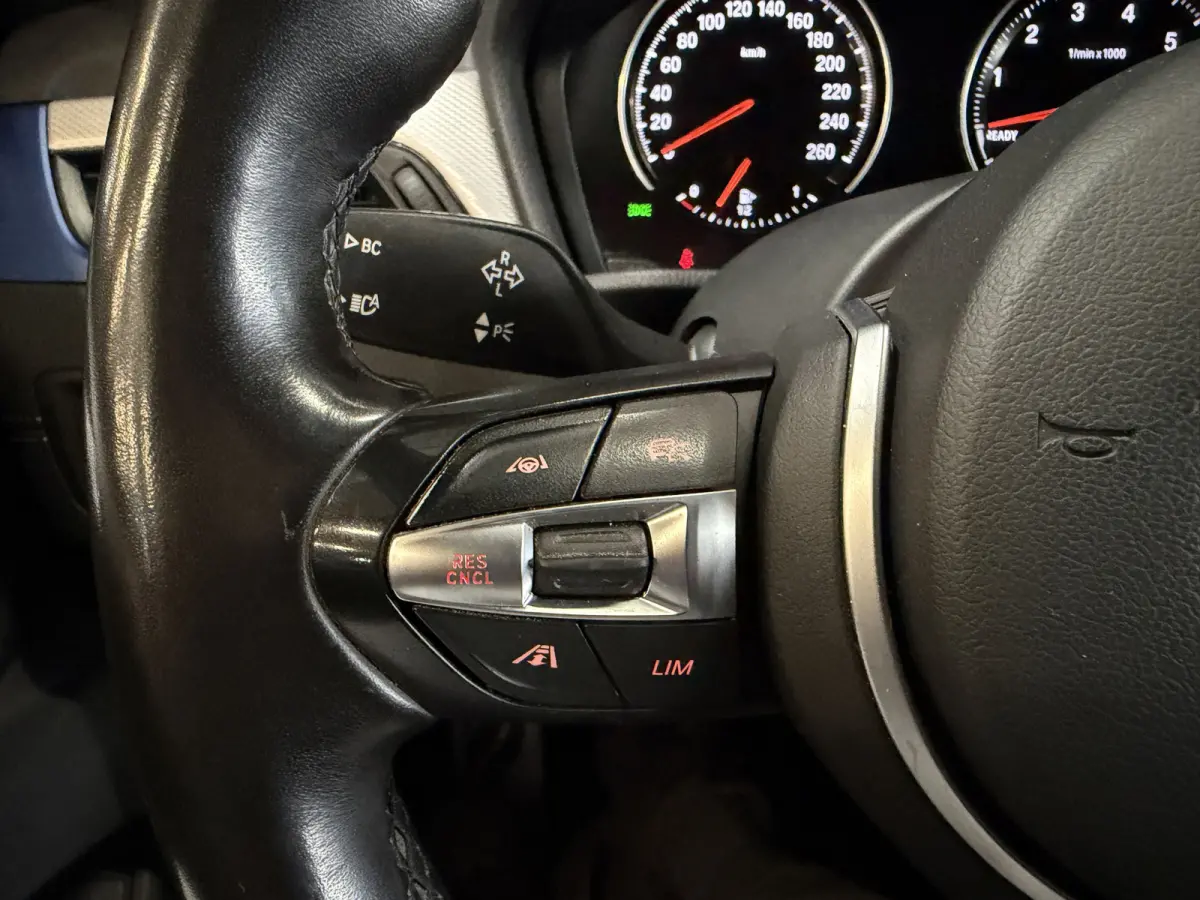xDrive25e High Executive | M-pakket | Camera | Afn. trekhaak | Leder | Sfeerverlichting | Full LED