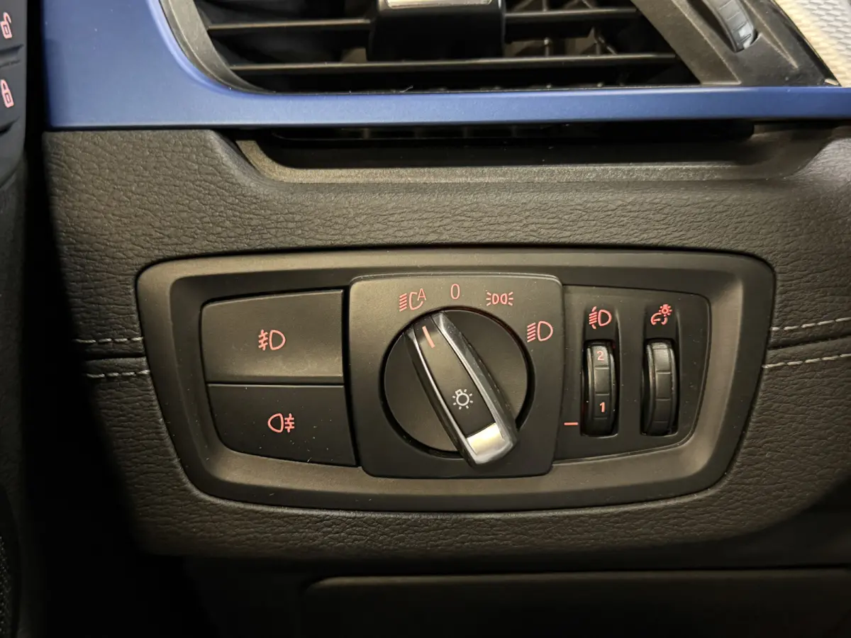 xDrive25e High Executive | M-pakket | Camera | Afn. trekhaak | Leder | Sfeerverlichting | Full LED
