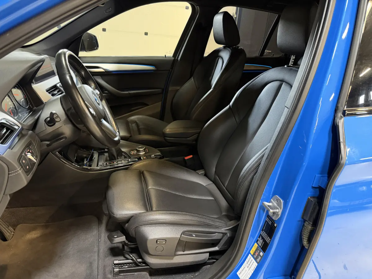 xDrive25e High Executive | M-pakket | Camera | Afn. trekhaak | Leder | Sfeerverlichting | Full LED