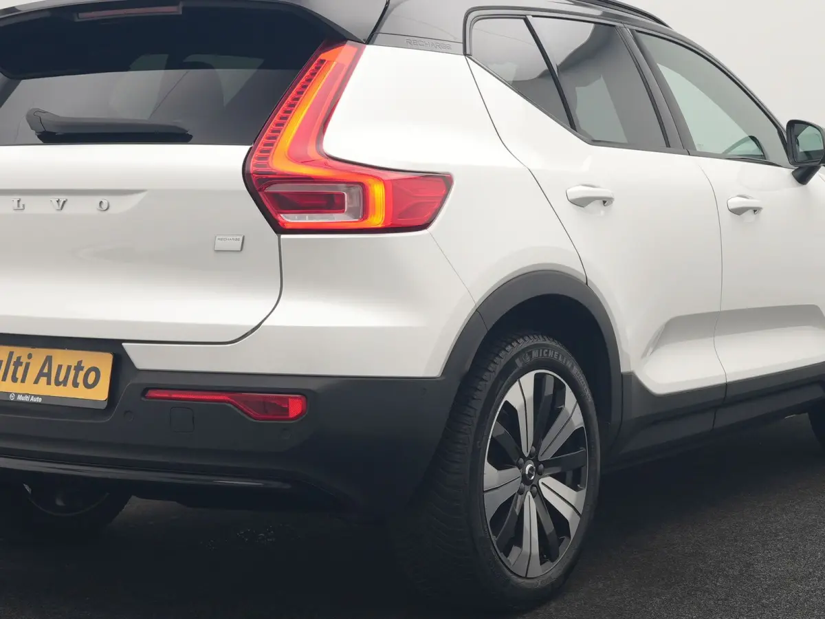 Ultimate 69 kWh 232pk Dealer O.H | Panodak | 360 Camera | Adaptive Cruise | Harman / Kardon | Alcantara Sportstoelen Memory & Verwarmd | BLIS | Keyless | Apple Carplay | Pilot Assist | Stuur