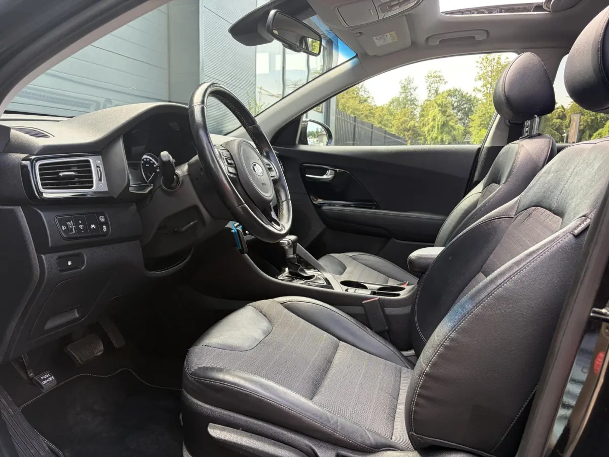 1.6 GDi Hybrid Design Edition 1e Eigenaar,Trekhaak,Pano,Camera,Carplay,Stoelverw-Stuurverw,Halfleder,Lm velgen,Dealer Onderhouden,Rijstrooksensor,N.A.P,Apk tot 11-2026