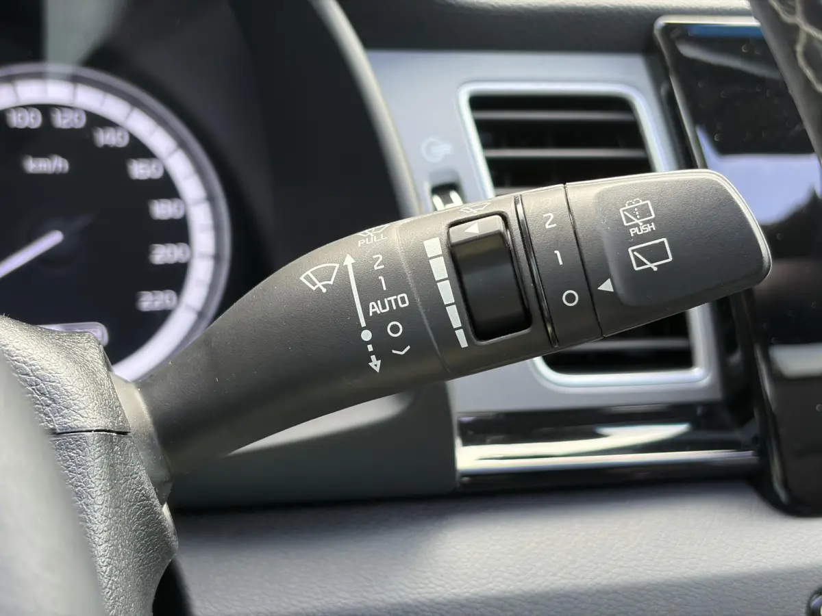 1.6 GDi Hybrid Design Edition 1e Eigenaar,Trekhaak,Pano,Camera,Carplay,Stoelverw-Stuurverw,Halfleder,Lm velgen,Dealer Onderhouden,Rijstrooksensor,N.A.P,Apk tot 11-2026