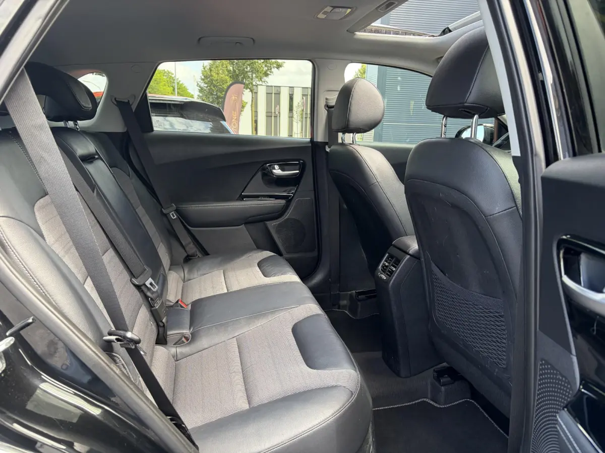1.6 GDi Hybrid Design Edition 1e Eigenaar,Trekhaak,Pano,Camera,Carplay,Stoelverw-Stuurverw,Halfleder,Lm velgen,Dealer Onderhouden,Rijstrooksensor,N.A.P,Apk tot 11-2026