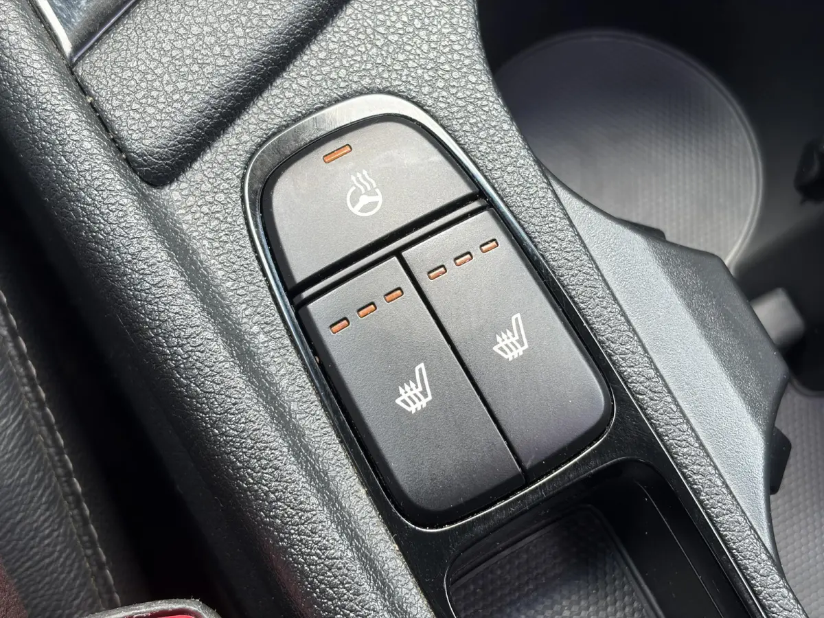 1.6 GDi Hybrid Design Edition 1e Eigenaar,Trekhaak,Pano,Camera,Carplay,Stoelverw-Stuurverw,Halfleder,Lm velgen,Dealer Onderhouden,Rijstrooksensor,N.A.P,Apk tot 11-2026
