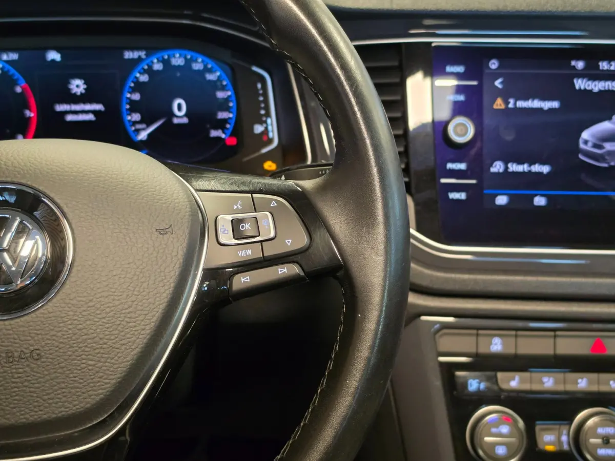 1.5 TSI Sport Business l Led l Pano l Virtual l DAB l Carplay