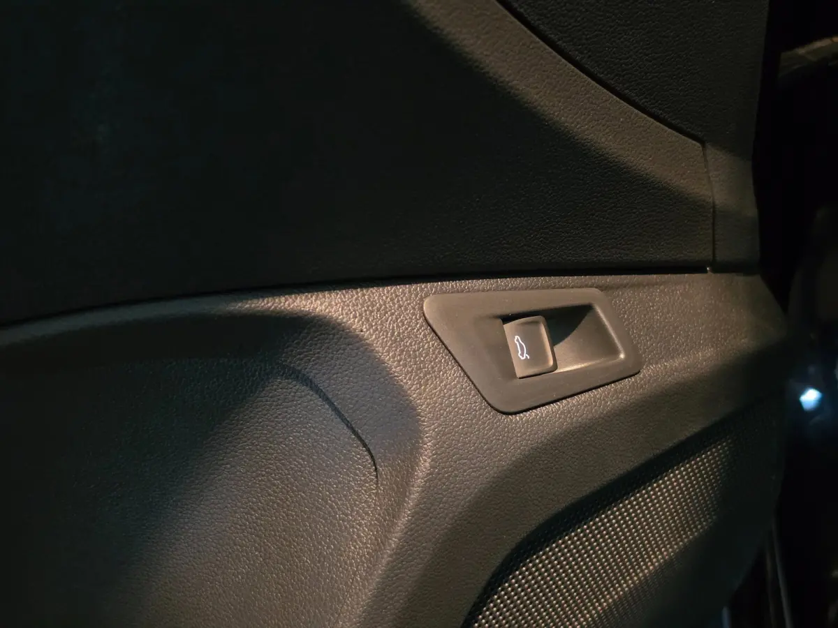 1.5 TSI Sport Business l Led l Pano l Virtual l DAB l Carplay