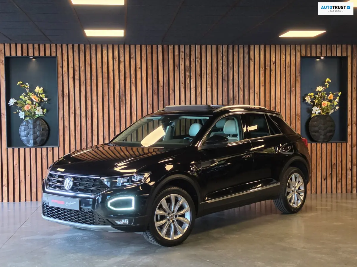 1.5 TSI Sport Business l Led l Pano l Virtual l DAB l Carplay