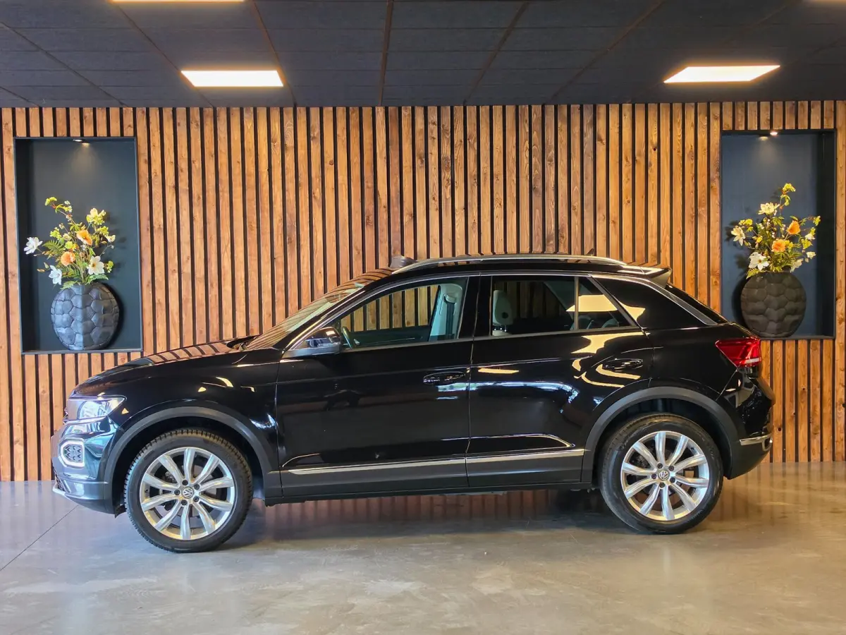1.5 TSI Sport Business l Led l Pano l Virtual l DAB l Carplay