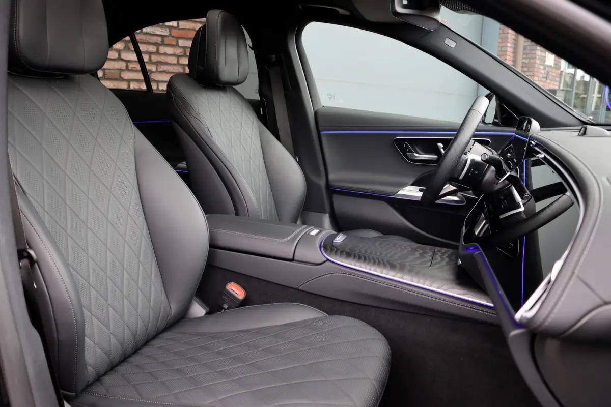 450 d 4MATIC AMG Line | Hyperscreen | Luchtvering | Achterasbesturing | Standkachel | Nappa Leder | Stoelventilatie | Trekhaak | Distronic+ | HUD | Massage | 3D-Display |