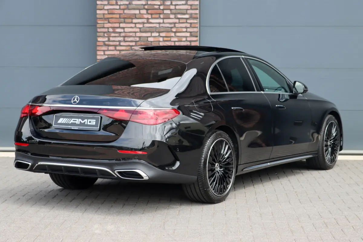 450 d 4MATIC AMG Line | Hyperscreen | Luchtvering | Achterasbesturing | Standkachel | Nappa Leder | Stoelventilatie | Trekhaak | Distronic+ | HUD | Massage | 3D-Display |