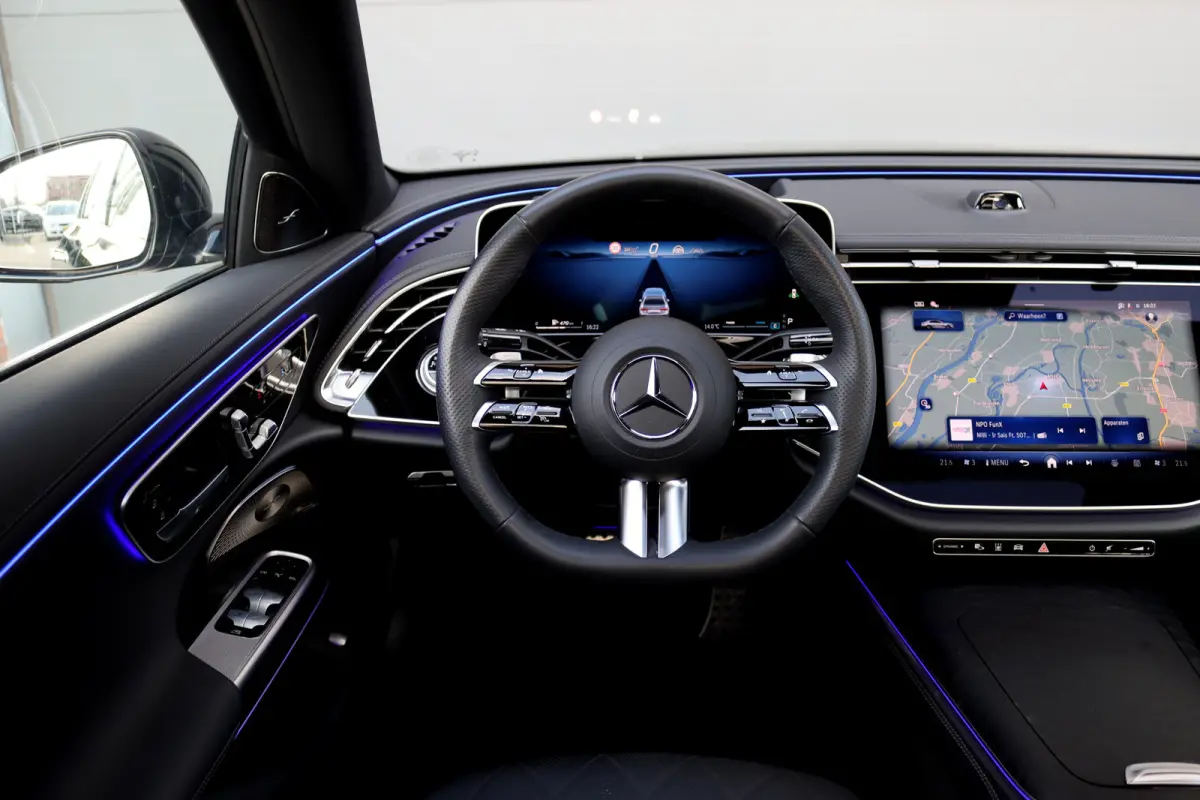 450 d 4MATIC AMG Line | Hyperscreen | Luchtvering | Achterasbesturing | Standkachel | Nappa Leder | Stoelventilatie | Trekhaak | Distronic+ | HUD | Massage | 3D-Display |