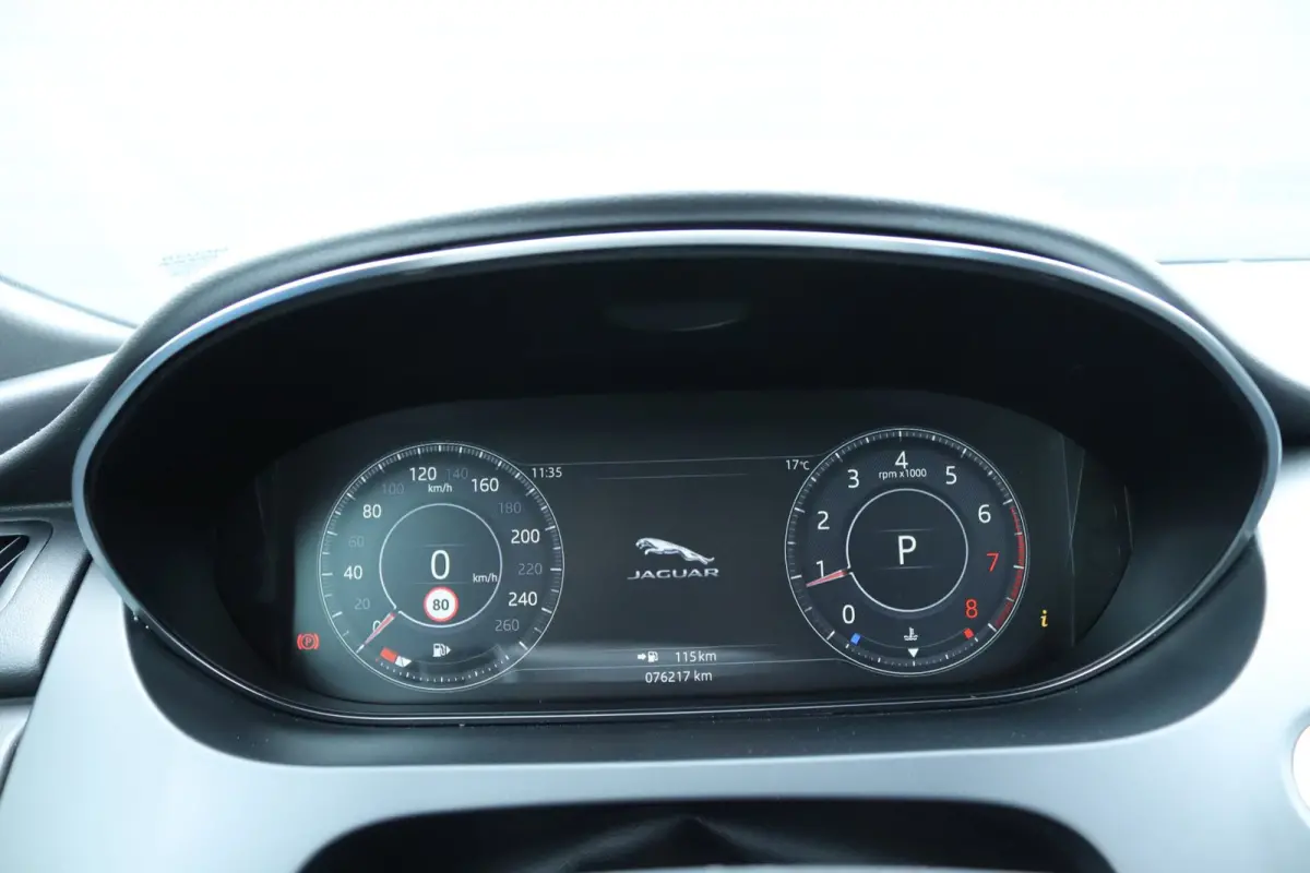 2.0 P250 AWD R-Dynamic HSE / Headup / Pano