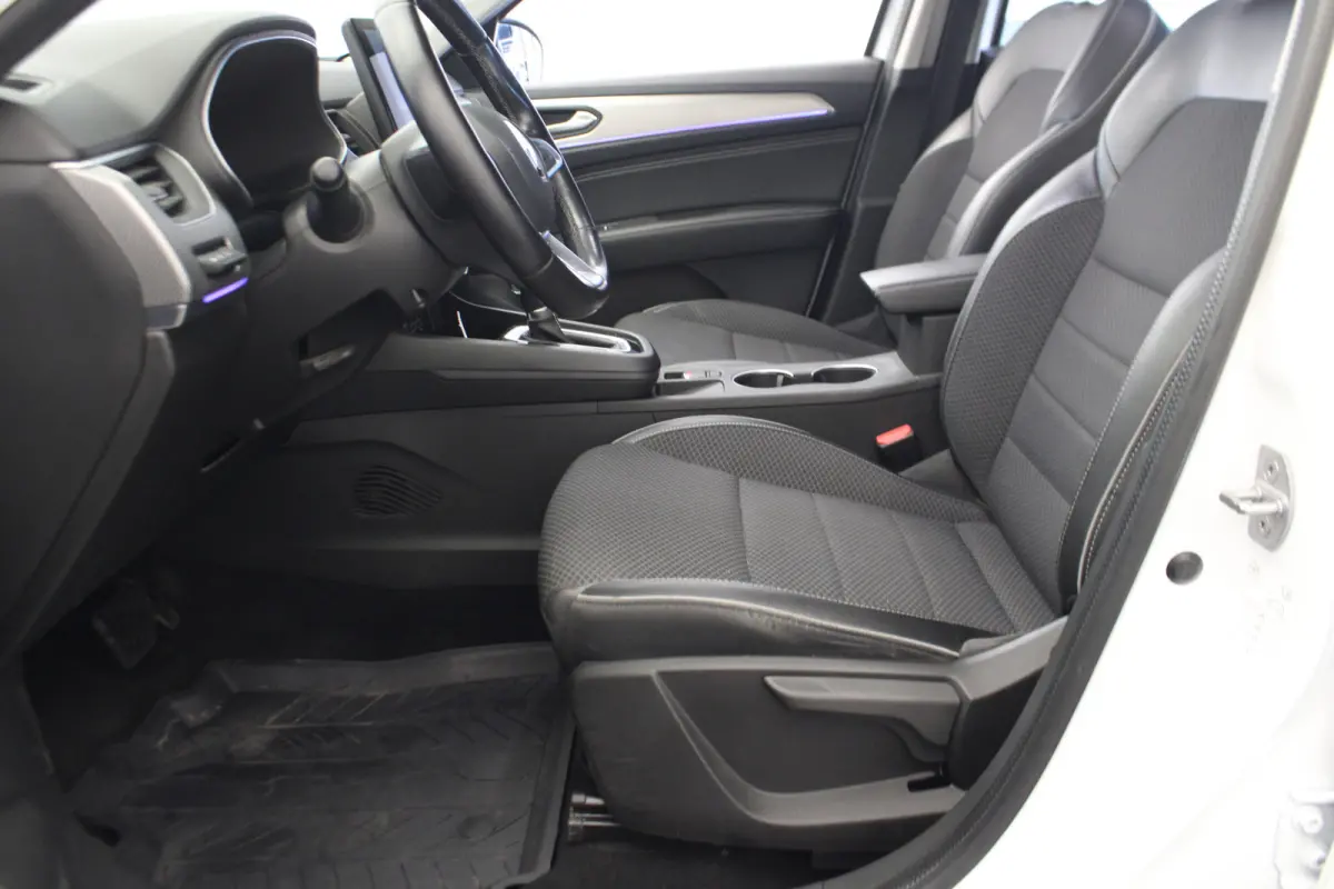 1.6 E-Tech Hybrid 145 Intens