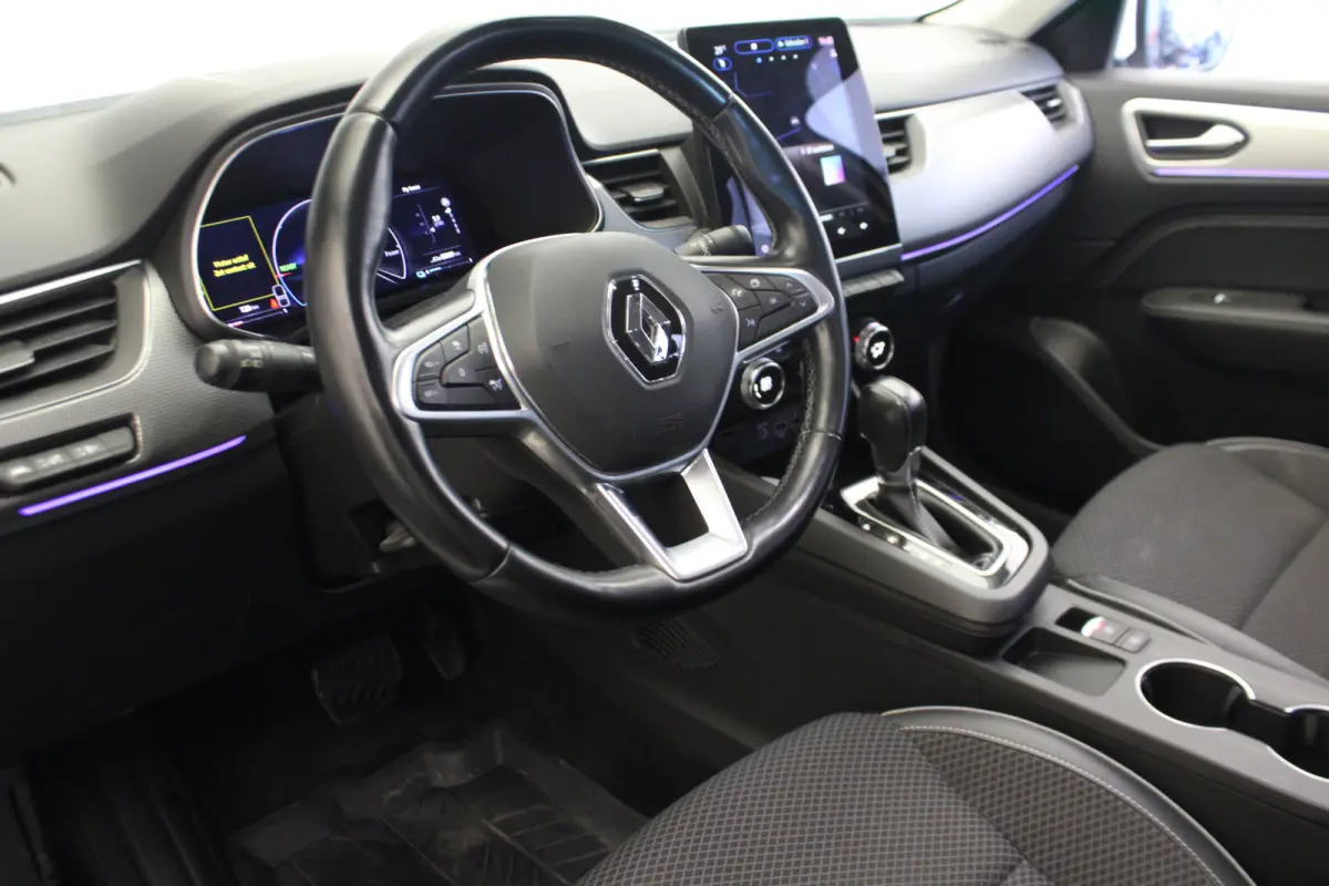 1.6 E-Tech Hybrid 145 Intens