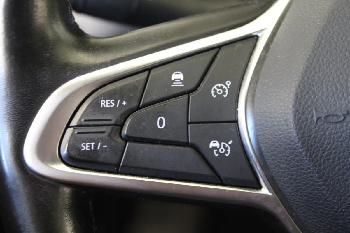 1.6 E-Tech Hybrid 145 Intens