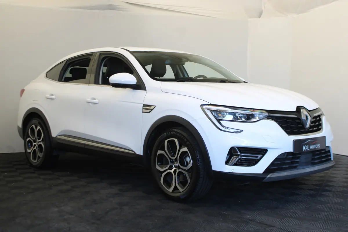 1.6 E-Tech Hybrid 145 Intens