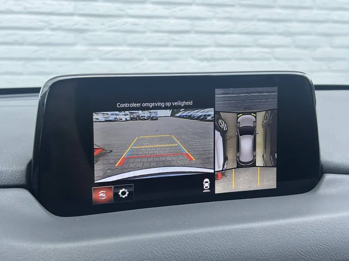 2.5 SkyActiv-G 194 Signature | Trekhaak | 360 Camera | HUD | Carplay