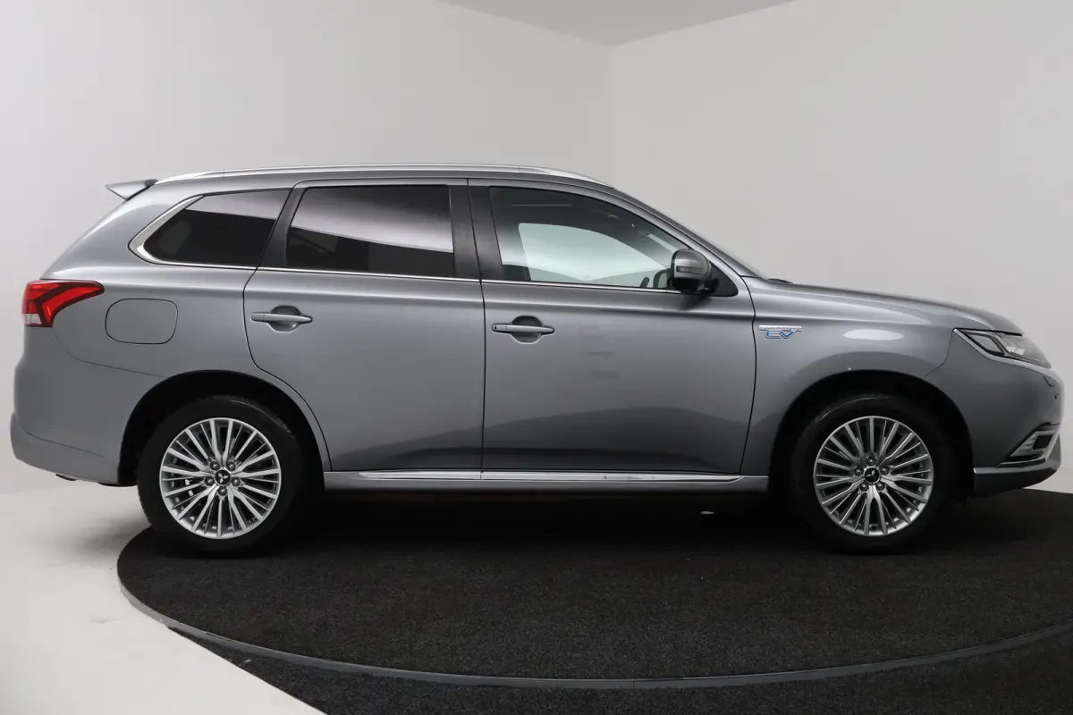 2.4 PHEV Instyle (PANORAMADAK, NAVIGATIE, STOEL-/STUURVERWARMING, 360 CAMERA, TREKHAAK, ADAPTIEVE CRUISE)