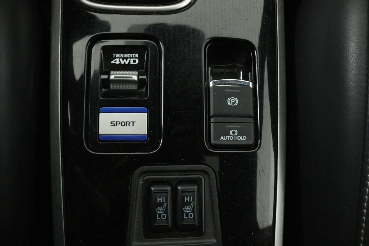 2.4 PHEV Instyle (PANORAMADAK, NAVIGATIE, STOEL-/STUURVERWARMING, 360 CAMERA, TREKHAAK, ADAPTIEVE CRUISE)