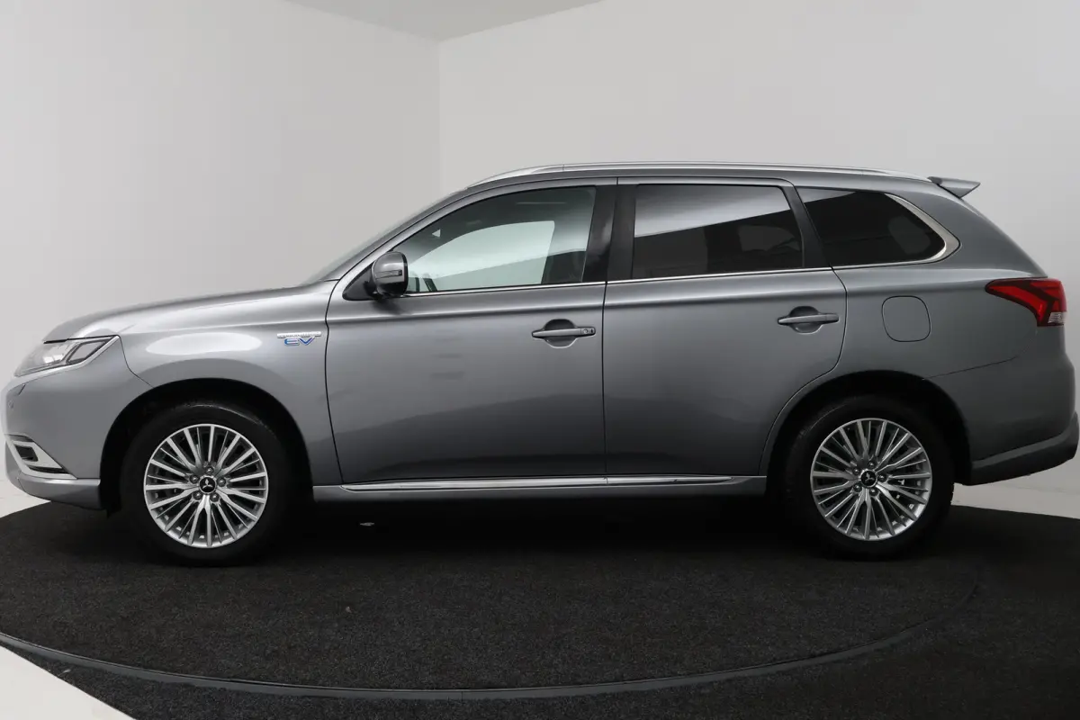 2.4 PHEV Instyle (PANORAMADAK, NAVIGATIE, STOEL-/STUURVERWARMING, 360 CAMERA, TREKHAAK, ADAPTIEVE CRUISE)