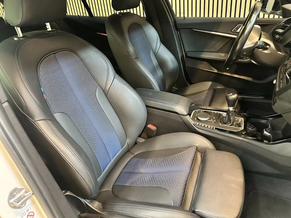116i Executive - Ambiance - M Pakket