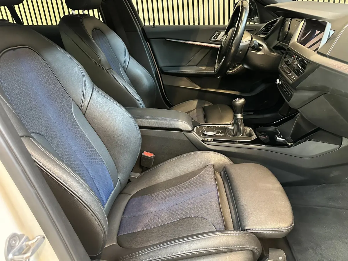 116i Executive - Ambiance - M Pakket
