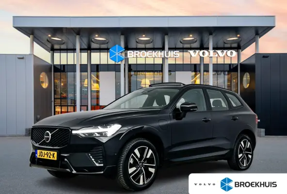 T6 Recharge Plus Dark | 19" Allseason | Panoramadak | Head-Up | 360 Camera | Trekhaak | Harman Kardon | Elektr. verst. Stoelen | Stoel/Stuurverwarming |