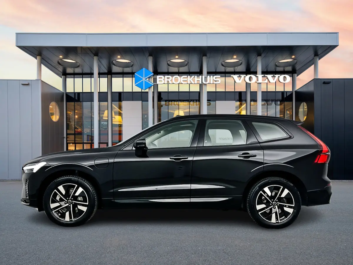 T6 Recharge Plus Dark | 19" Allseason | Panoramadak | Head-Up | 360 Camera | Trekhaak | Harman Kardon | Elektr. verst. Stoelen | Stoel/Stuurverwarming |