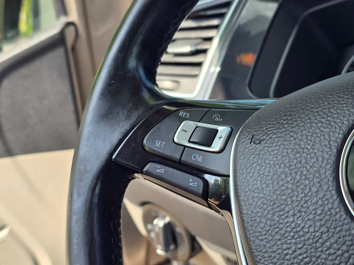 2.0 TDI L2H1 DC Highline DAK/xenon/AUT