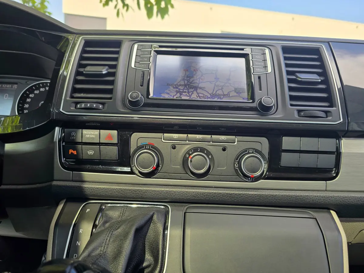 2.0 TDI L2H1 DC Highline DAK/xenon/AUT