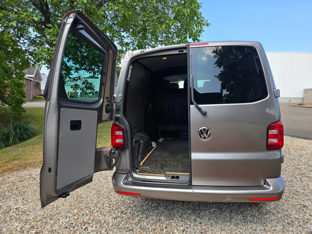 2.0 TDI L2H1 DC Highline DAK/xenon/AUT