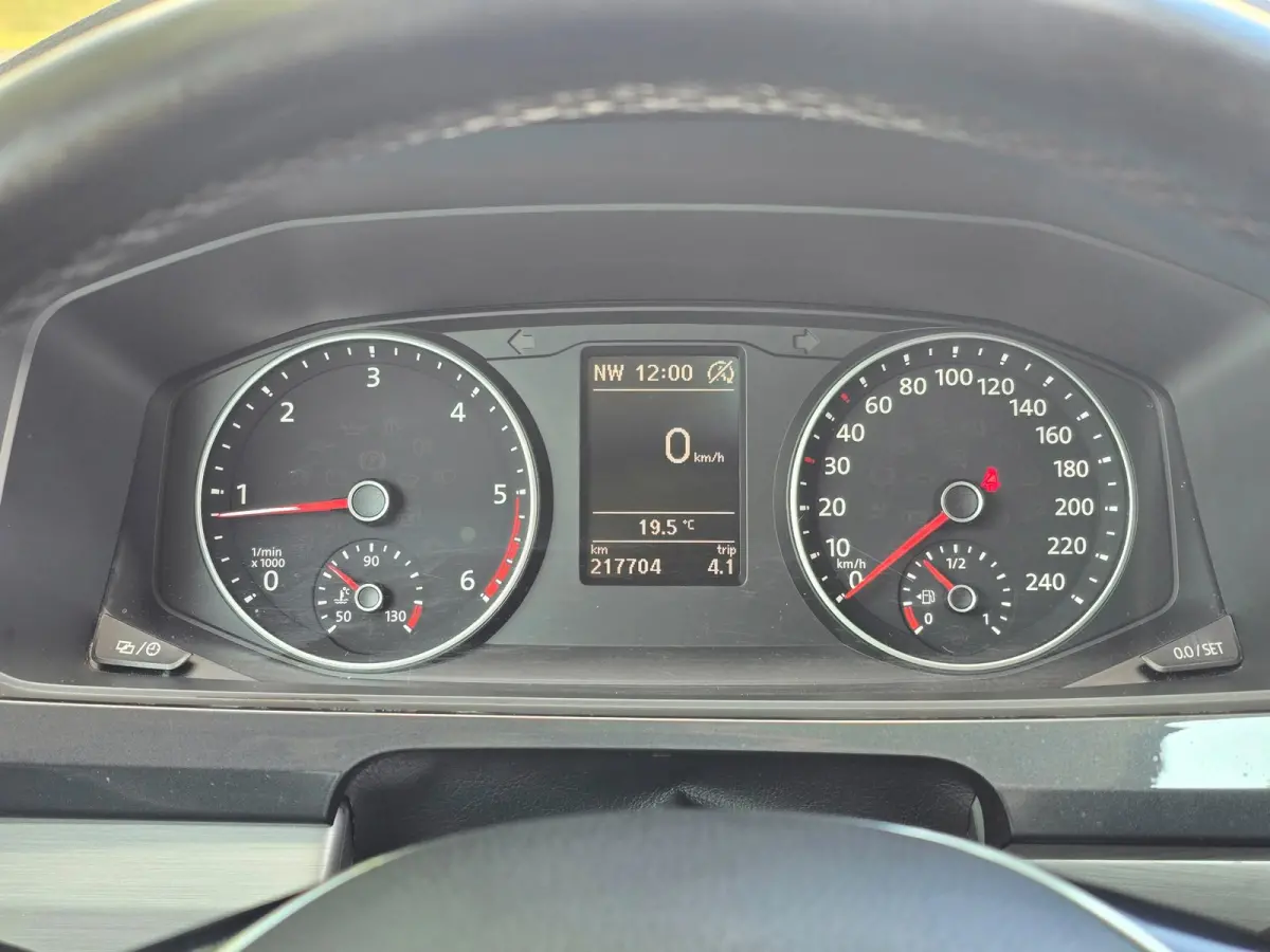 2.0 TDI L2H1 DC Highline DAK/xenon/AUT