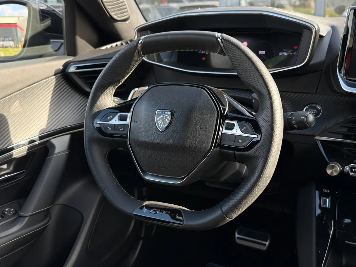 1.2 130PK GT | Carplay | Camera | Cruise | Parelmoer