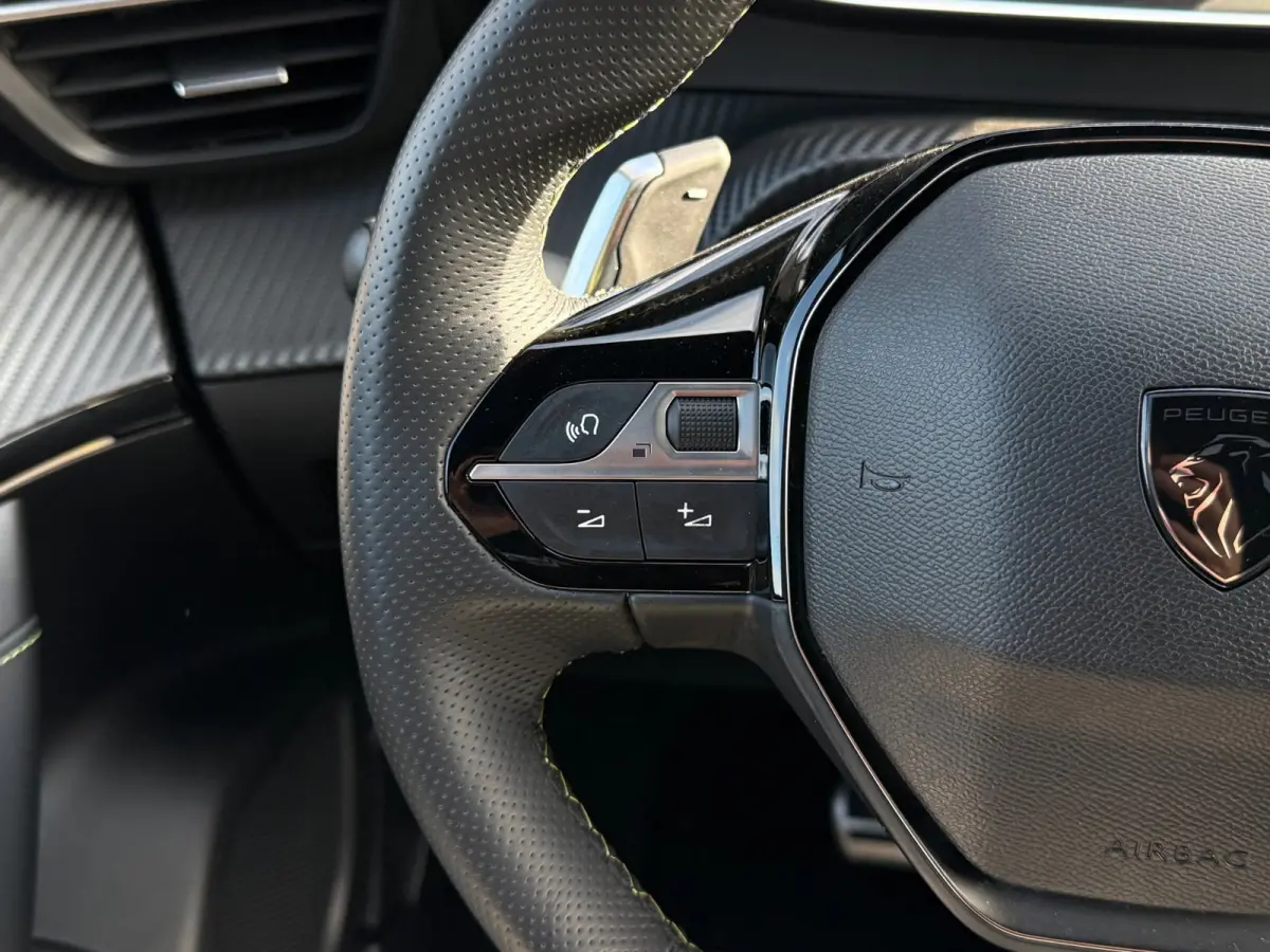 1.2 130PK GT | Carplay | Camera | Cruise | Parelmoer