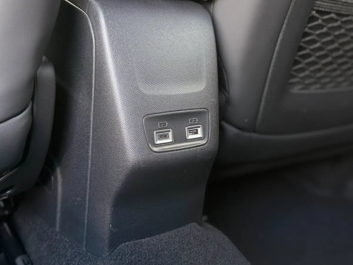1.2 130PK GT | Carplay | Camera | Cruise | Parelmoer