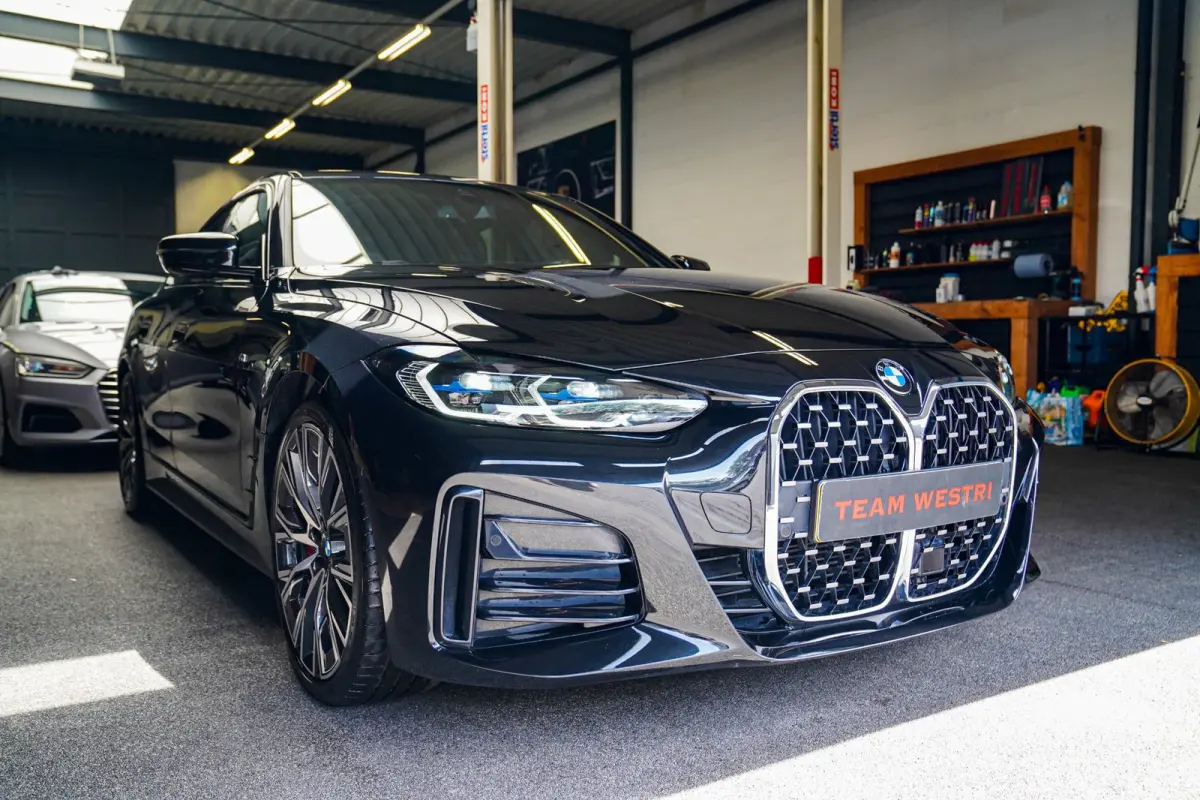420i Business Edition Plus | Head up Display | Stuurwielverwarming | Panoramadak
