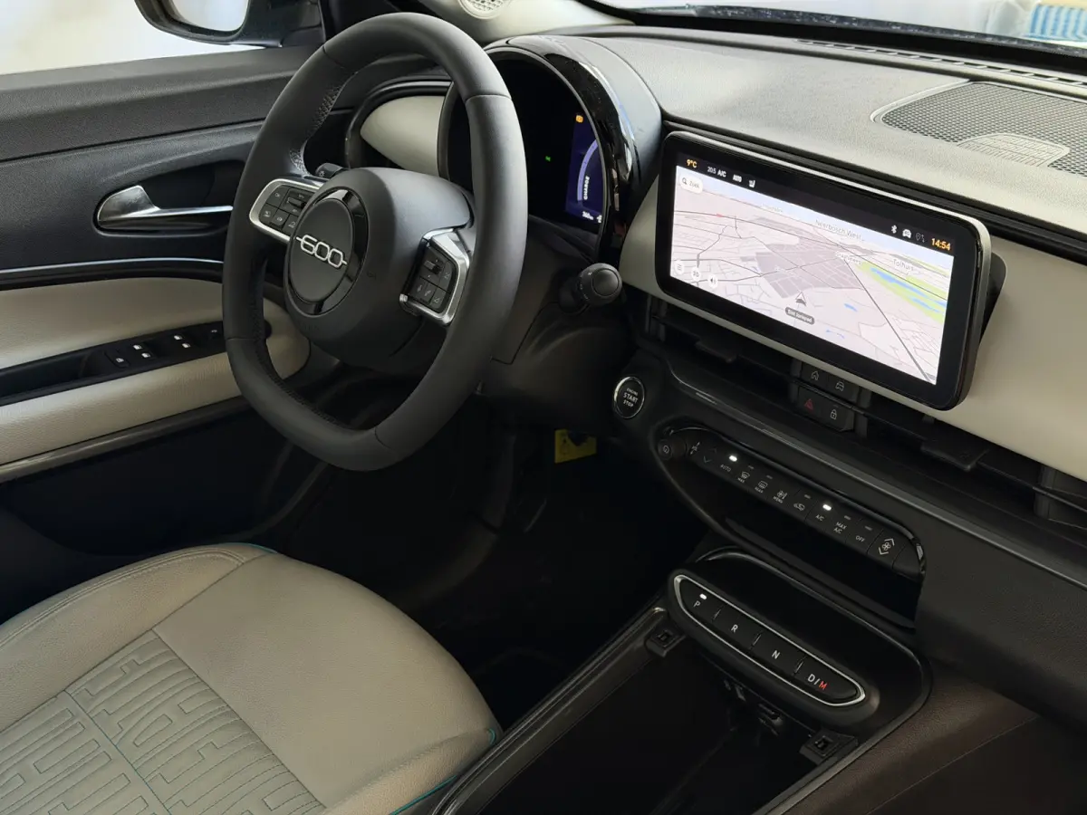 1.2 Hybrid 145 PK La Prima • Full Options • Leder • Massage • Camera • CarPlay • ACC • Elek. Klep • 18" ✅ Top Auto Fiat Wijchen , 30 Jaar ervaring in Fiat , Wij leveren de 