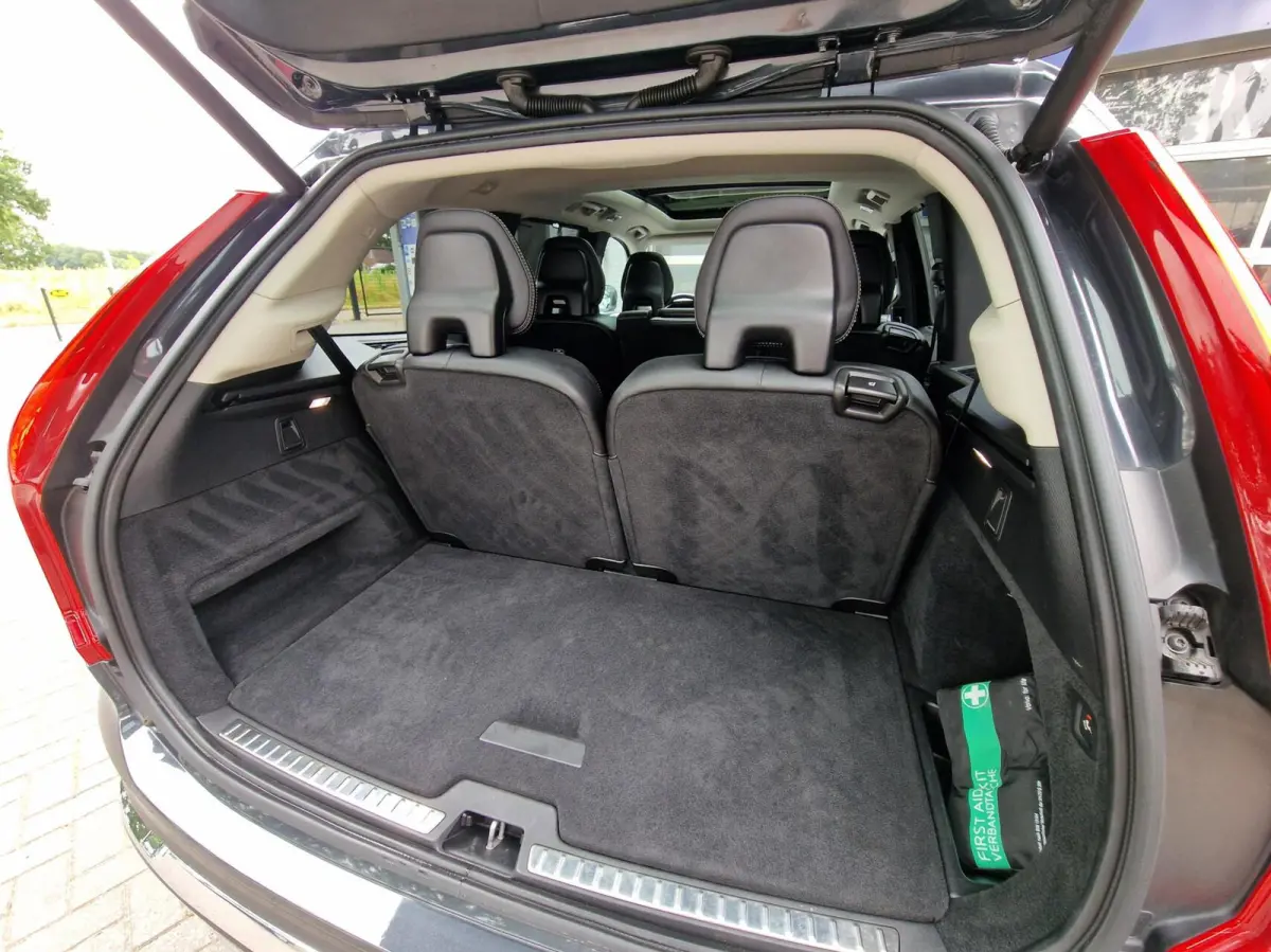 2.0 B5 AWD Inscription 7P|Trekhaak|Pano|Clima|Adaptief|Leer|